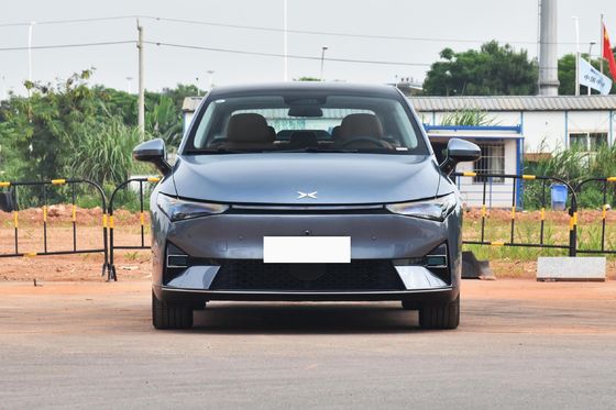 5 Seats EV Luxury SUV  Xpeng P5 550KM Everbright Compact Electric Cars