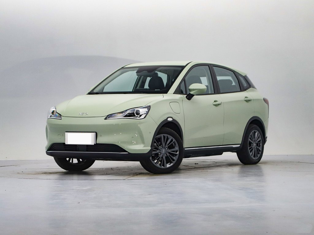 NETA V Cyan SUV Electric Car 301KM - 401KM Compact Electric Motor Suitable